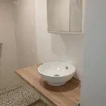 Privatives Avec Espaces Partagés Dans Maison Centre *
