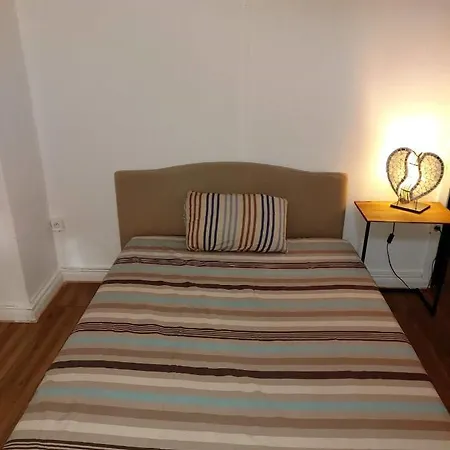 Homestay Privatives Avec Espaces Partages Dans Maison Centre Roubaix