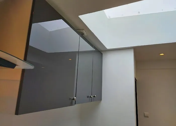 Privatives Avec Espaces Partagés Dans Maison Centre *