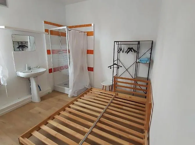 Privatives Avec Espaces Partagés Dans Maison Centre