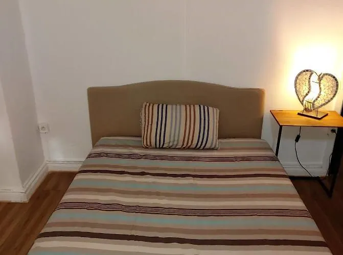 Séjour chez l'habitant Privatives Avec Espaces Partagés Dans Maison Centre Roubaix