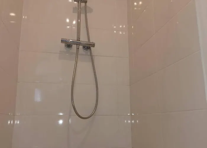 Séjour chez l'habitant Privatives Avec Espaces Partagés Dans Maison Centre Roubaix